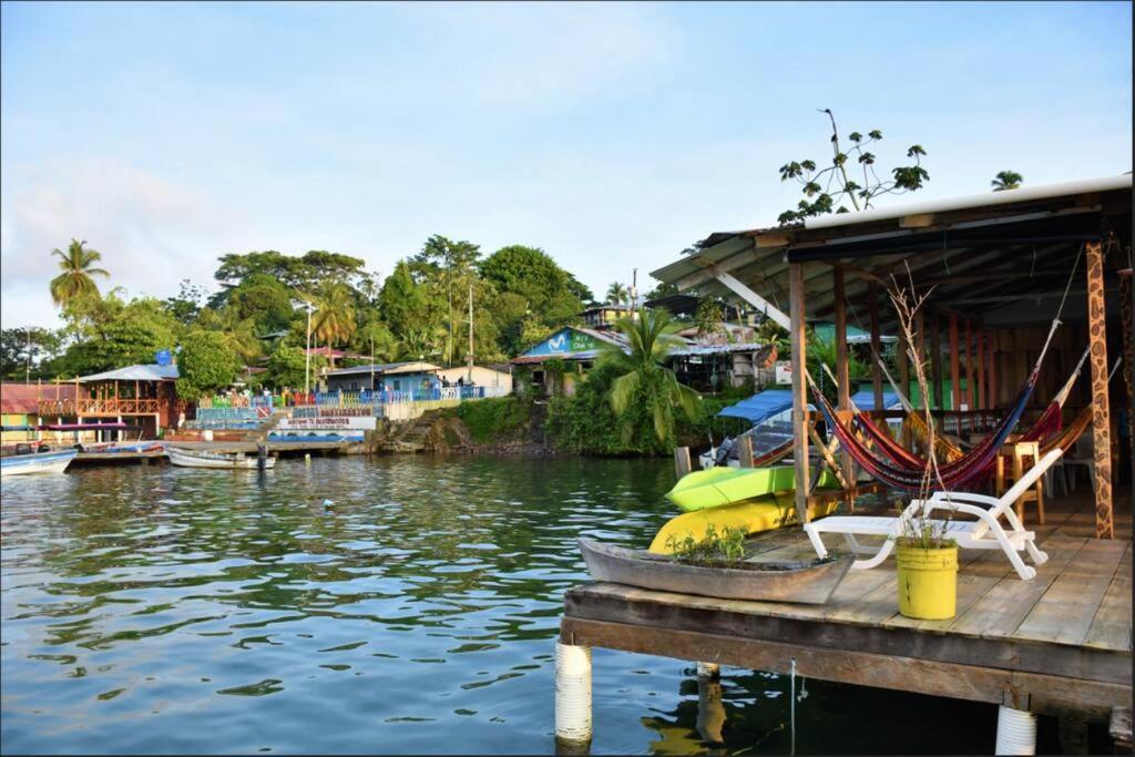 El Jaguar Bocas del Toro Exterior foto