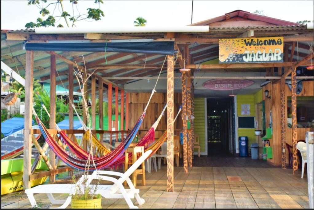 El Jaguar Bocas del Toro Exterior foto