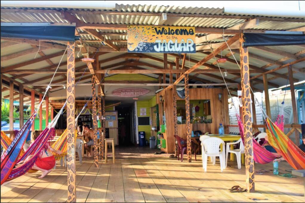 El Jaguar Bocas del Toro Exterior foto