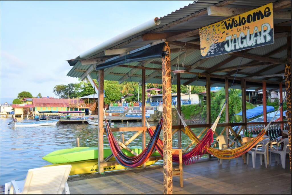 El Jaguar Bocas del Toro Exterior foto